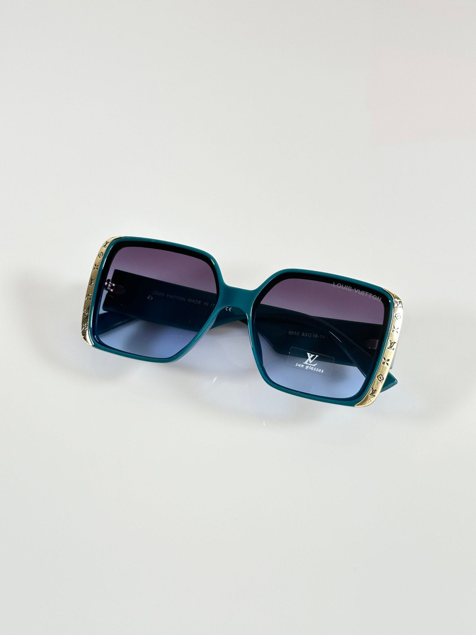Louis_Vuitton_WMNS_9552_Green