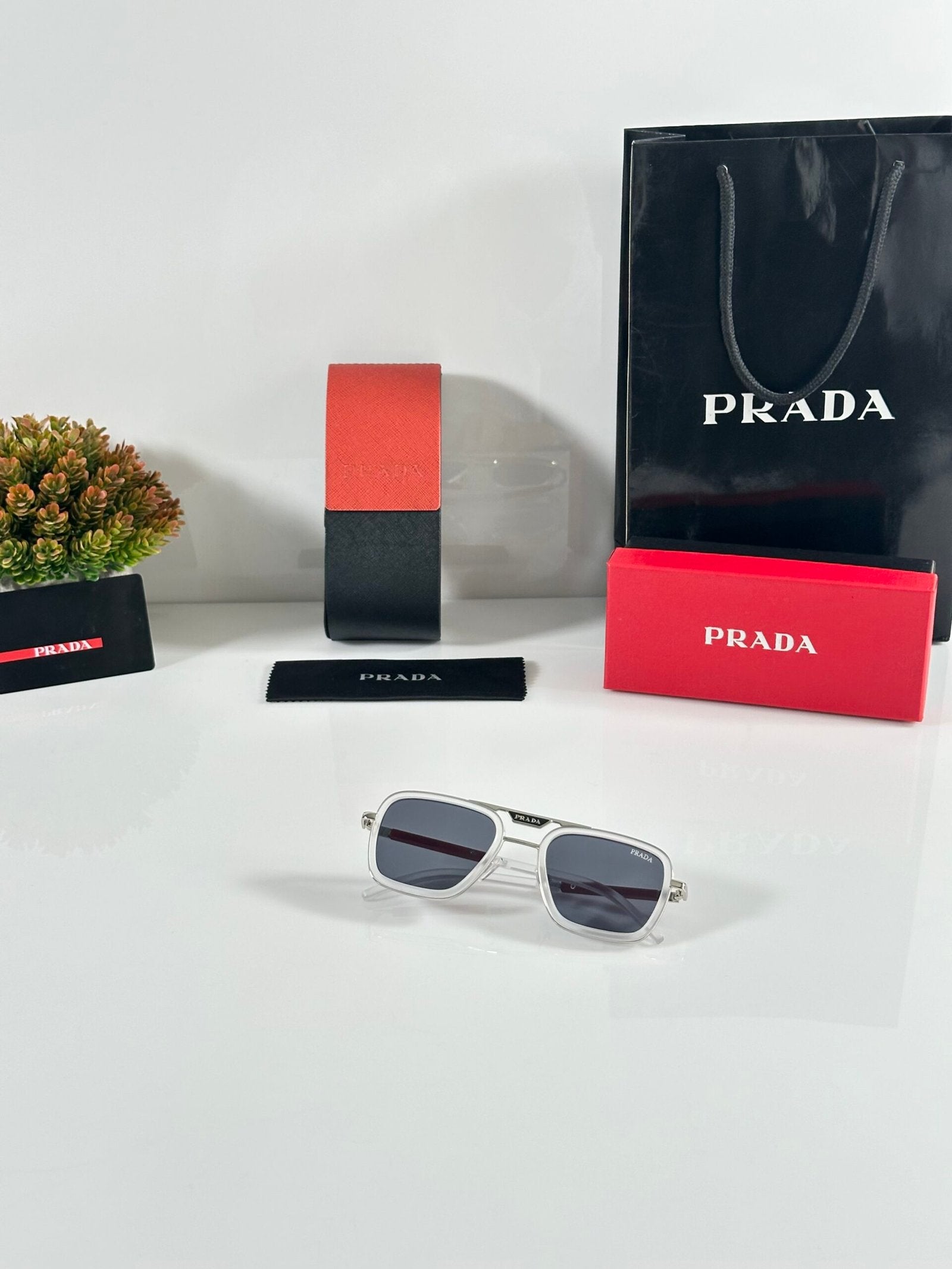 PR 8805 Ice Black