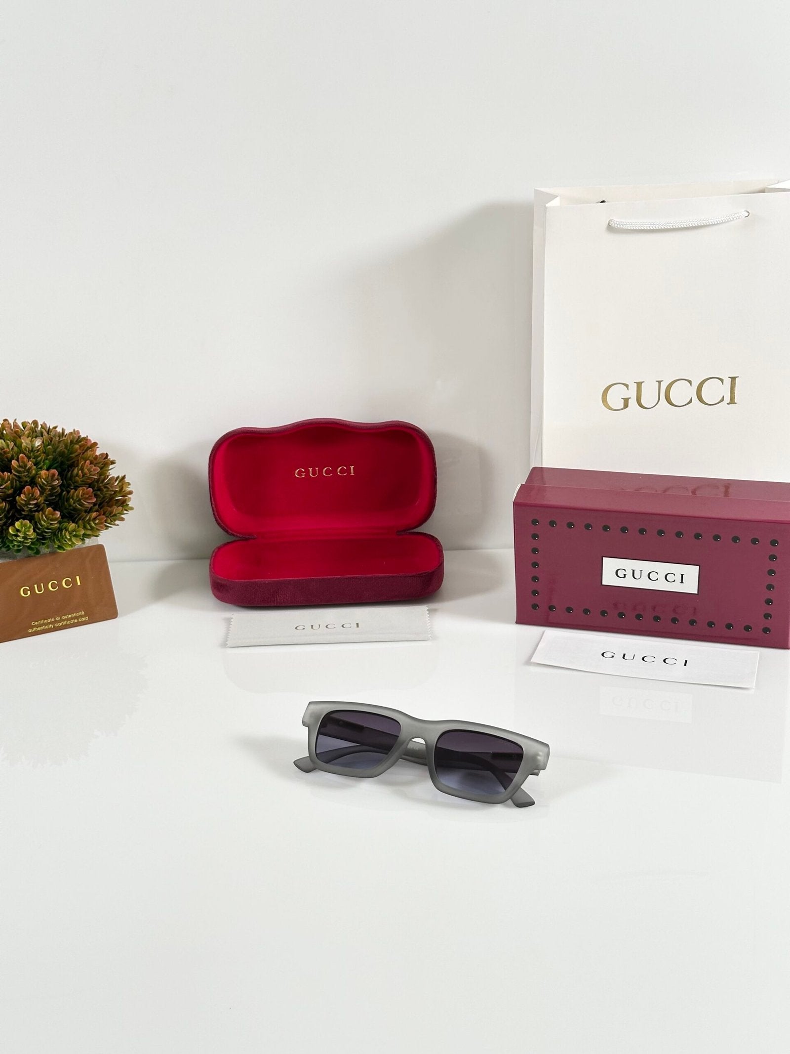 Gucci_1862_Grey_Blue_DC