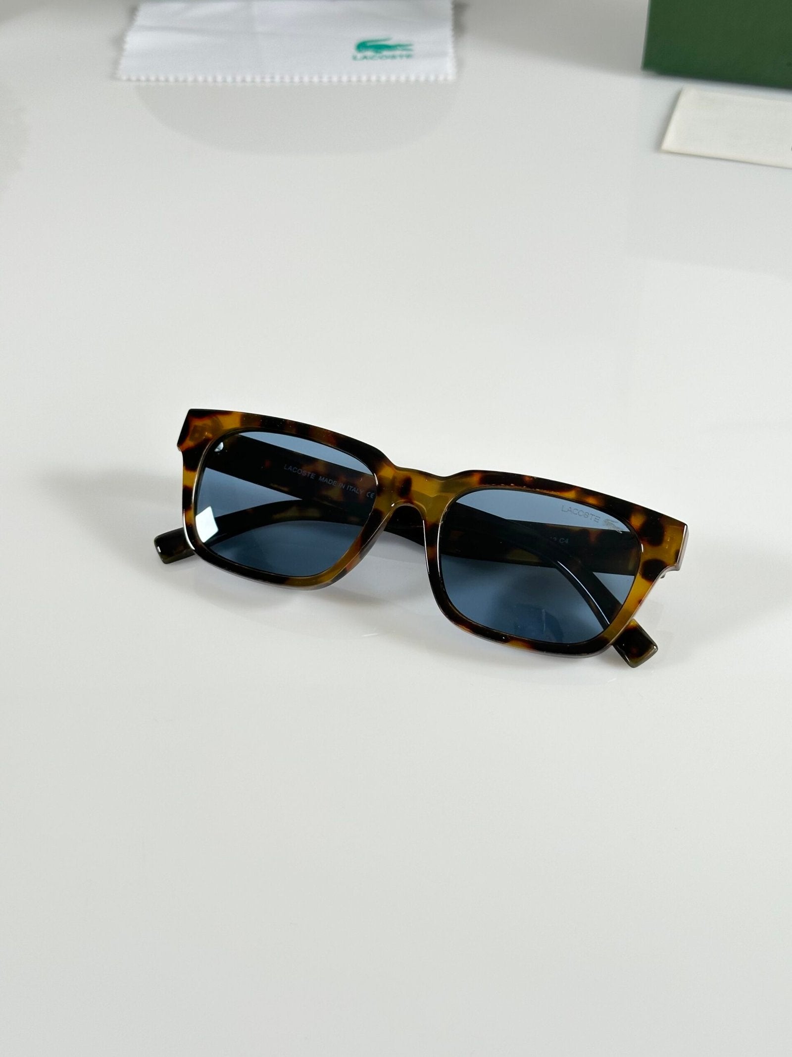 Lacoste_5907_Tiger_Blue