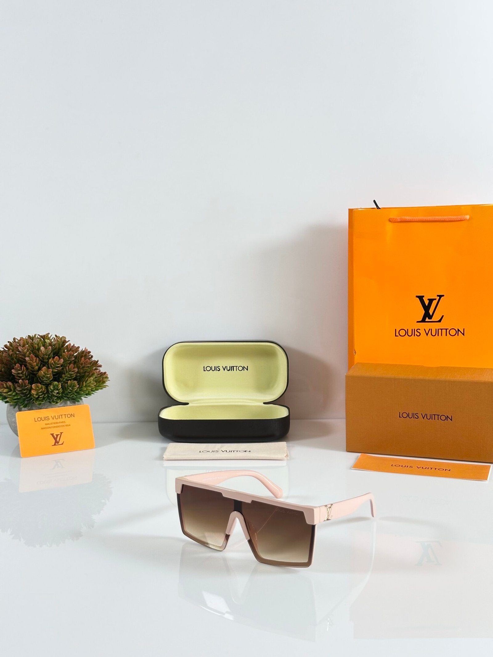 Lv 1012 Peach Brown