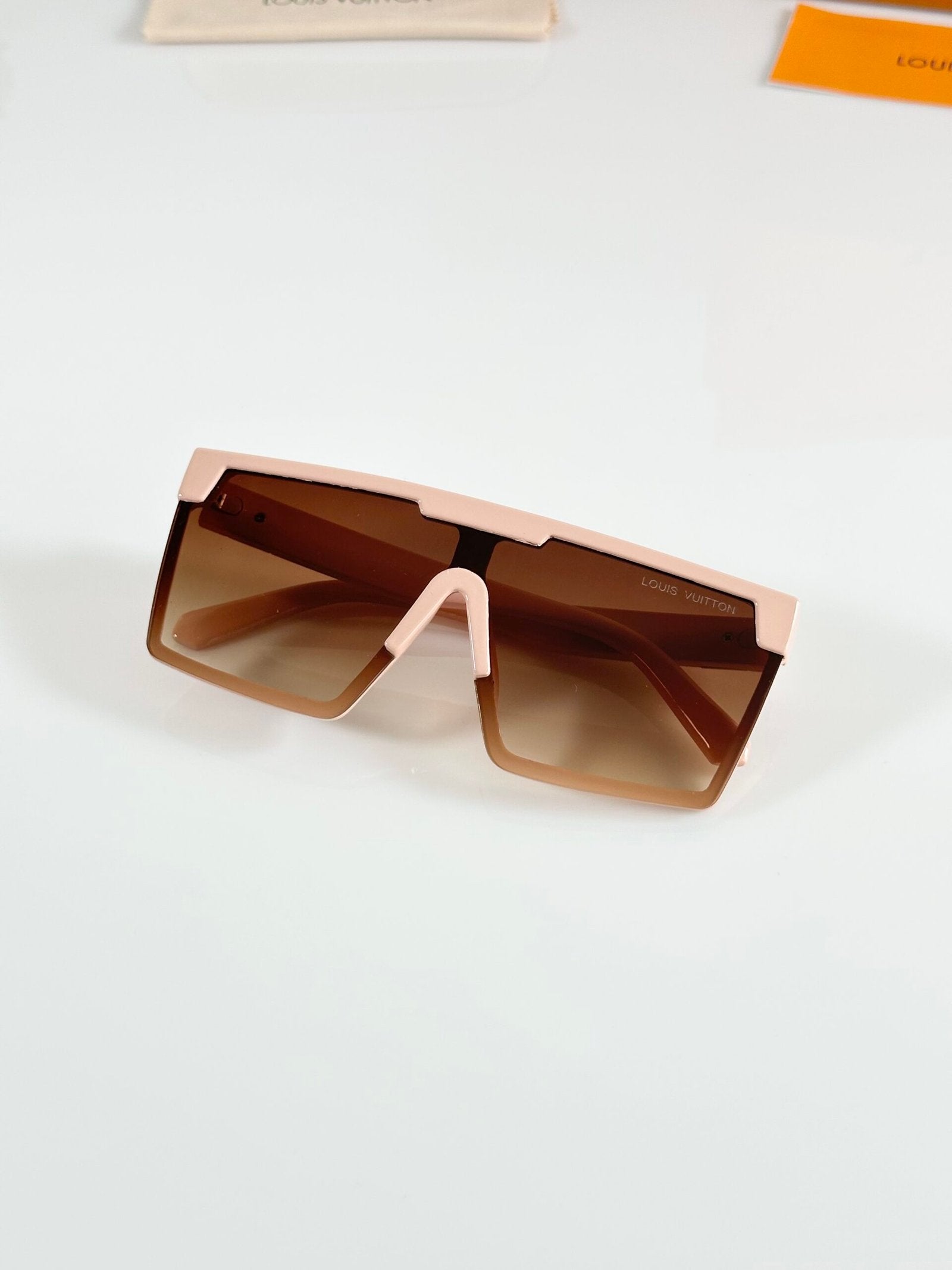 Lv 1012 Peach Brown