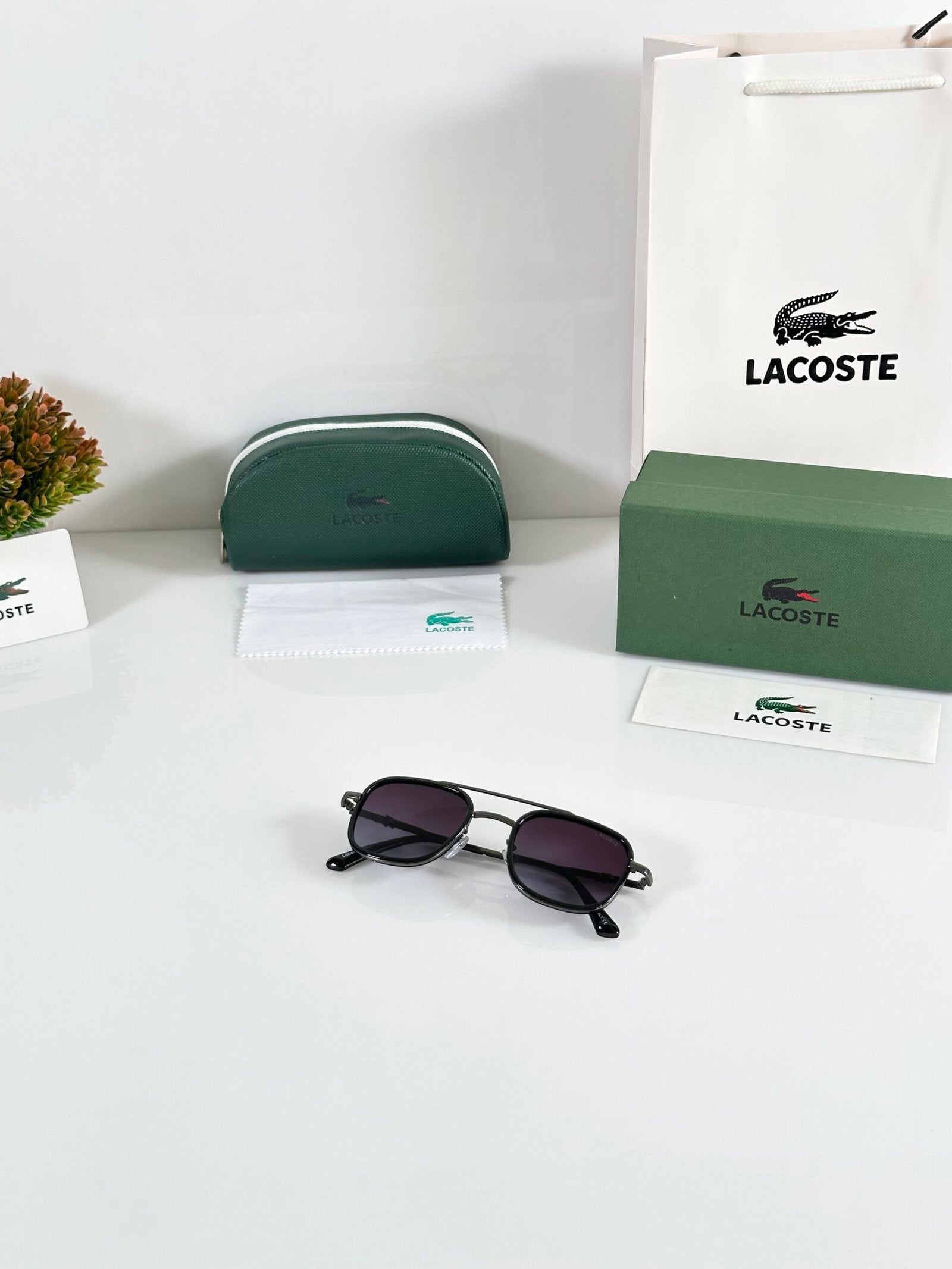 Lacoste_9237_Gun_Blue_DC