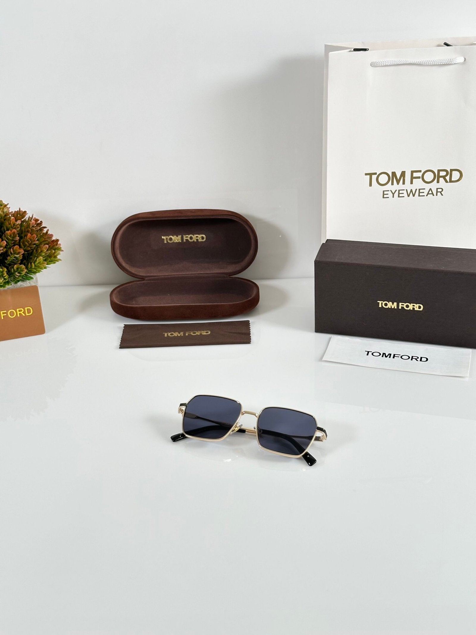 Tomford 1514 Gold Black