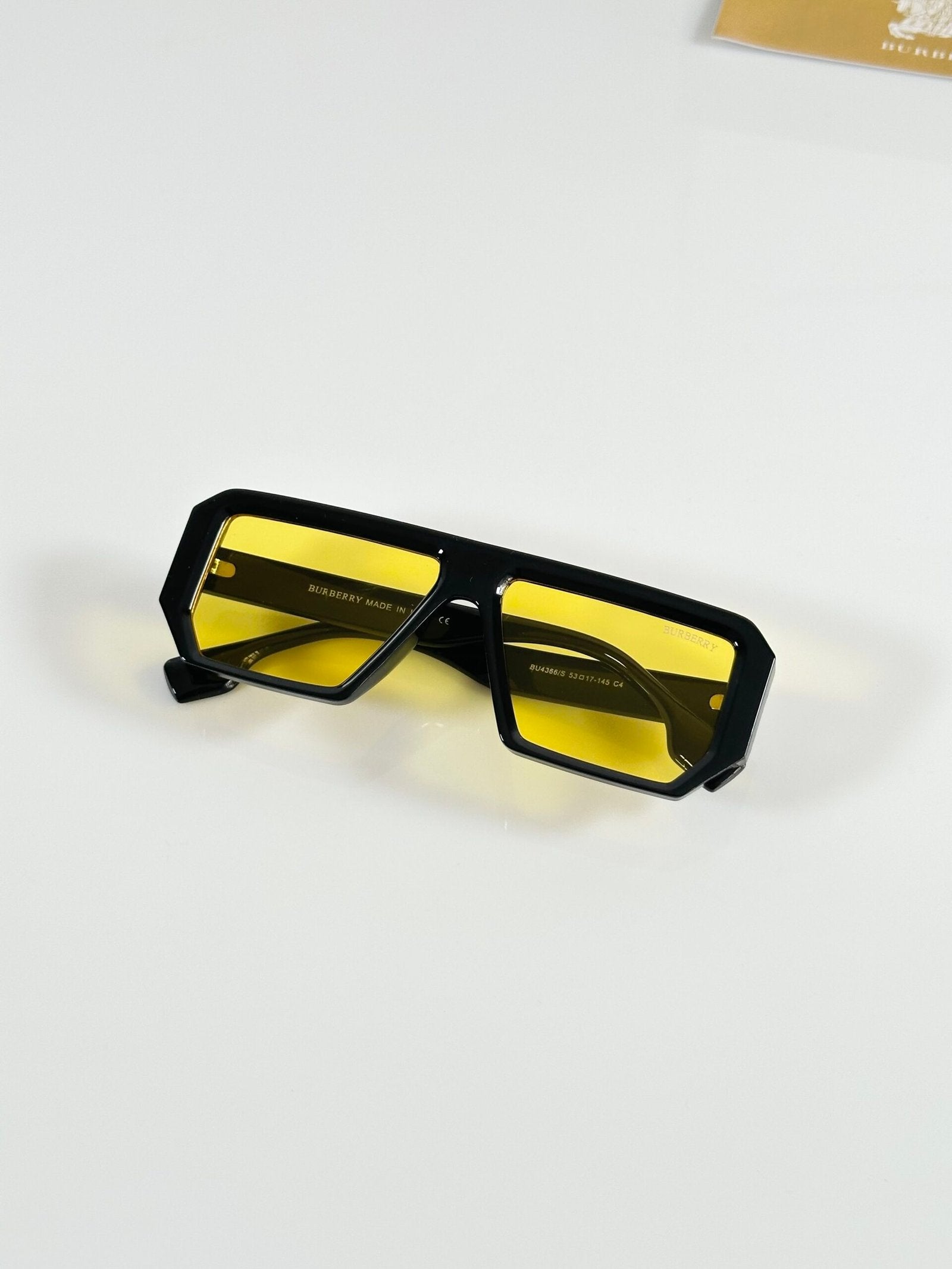 BB_4366_Black_Yellow