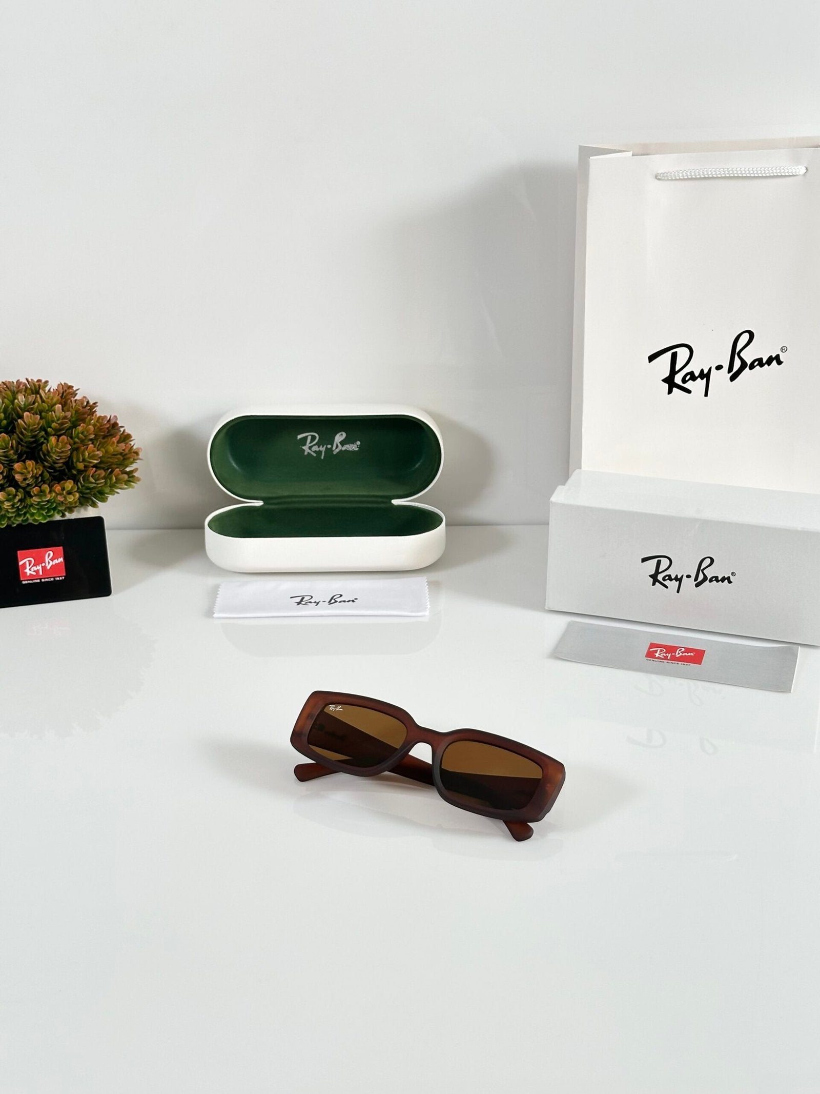 RB 4395 Brown
