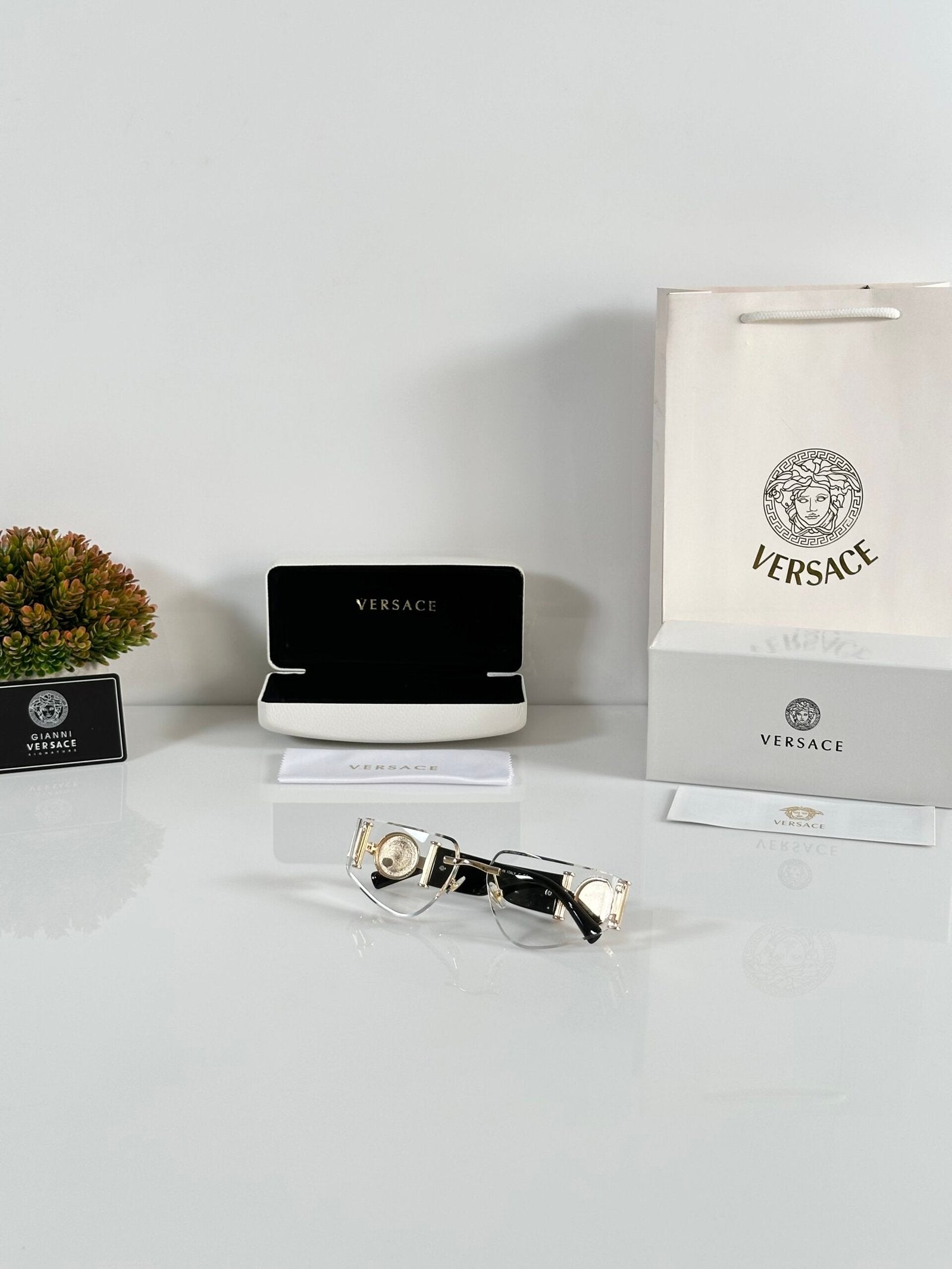 Versace 6773 Gold Day