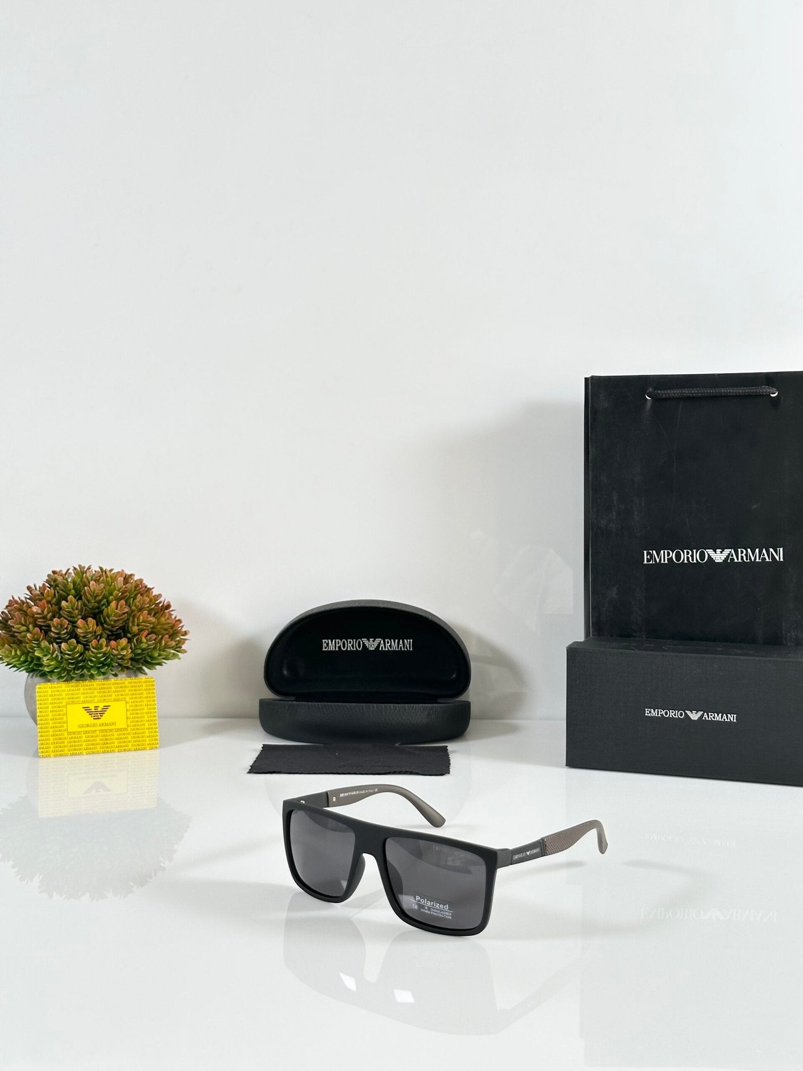 EA Emporio 4001 Black Brown Stick