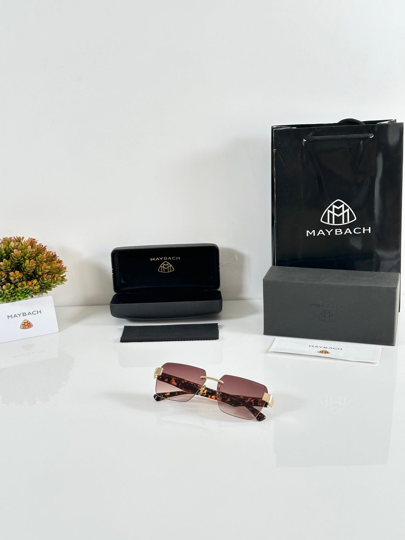 Maybach 2560 Tiger Gold Brown