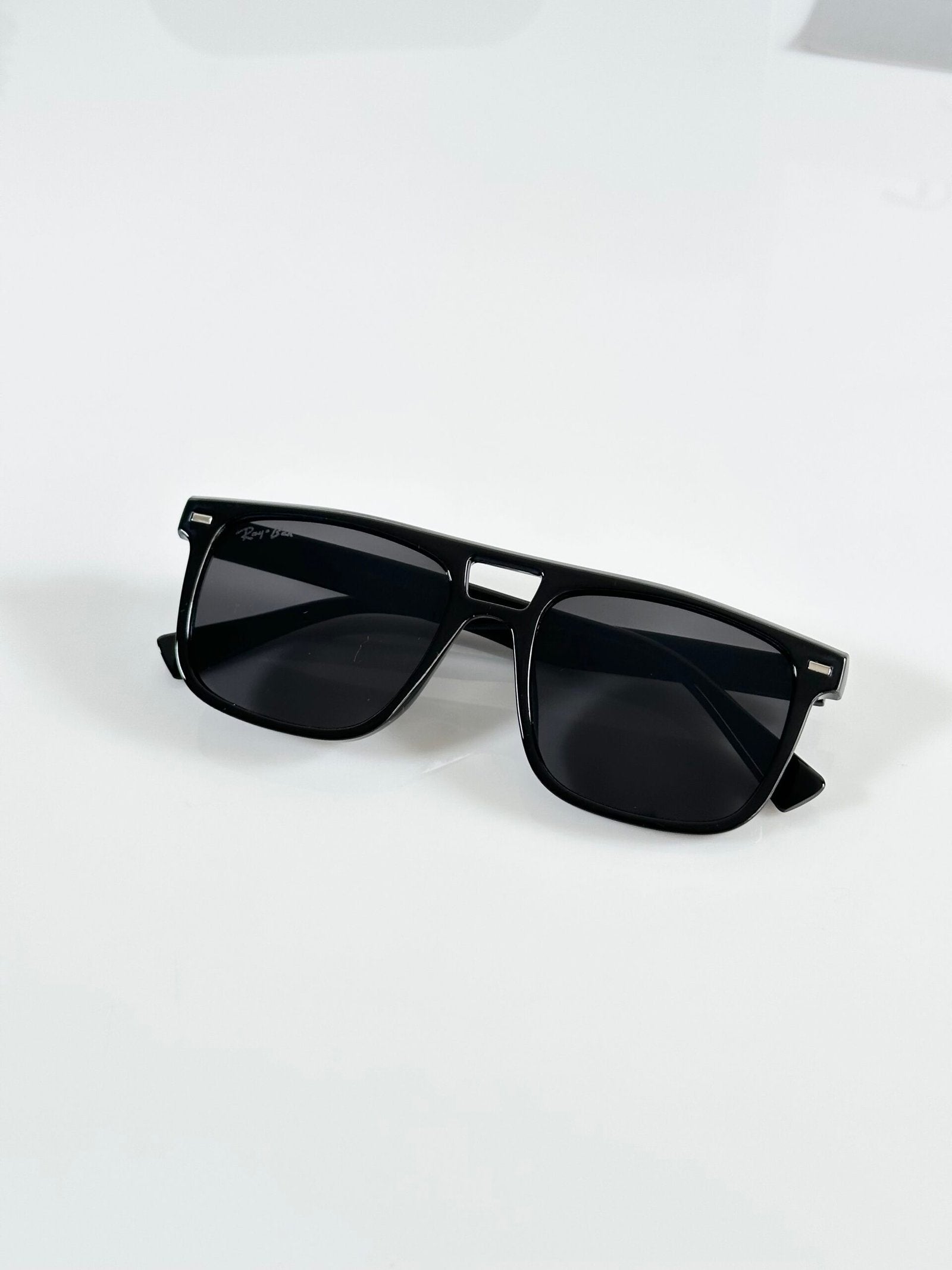 RB 3510 Black
