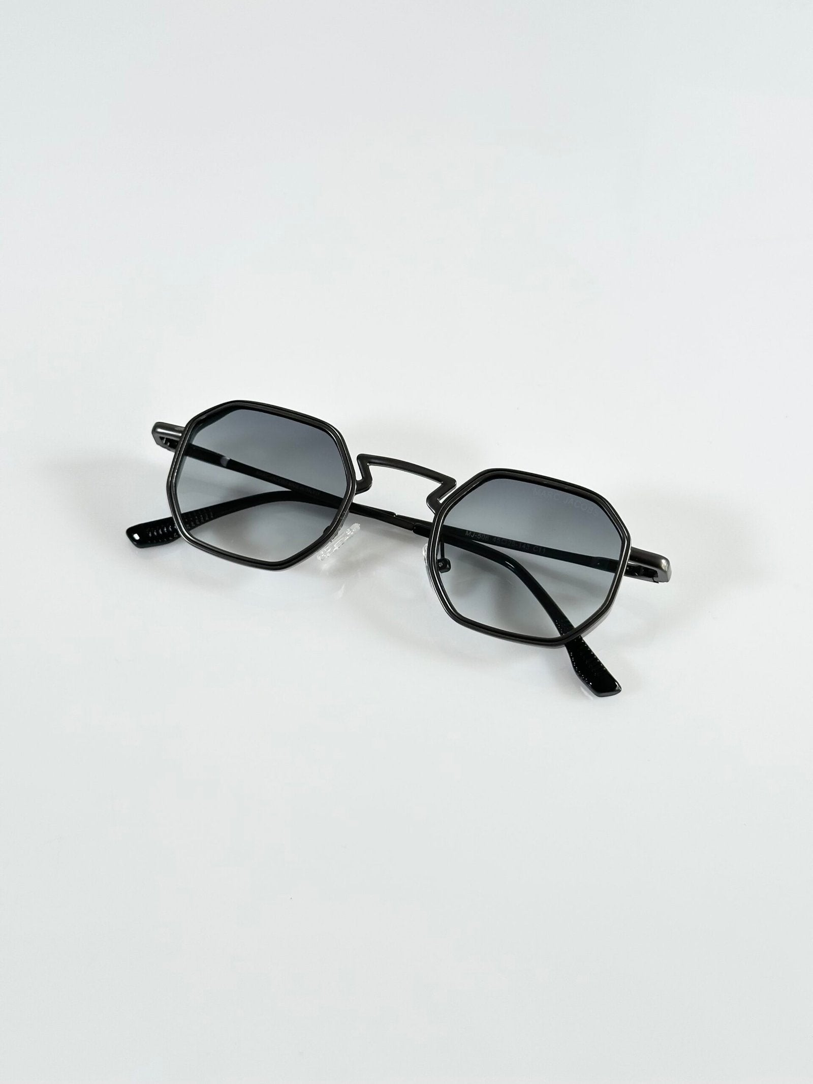 Marc Jacobs 506 Gun Green DC