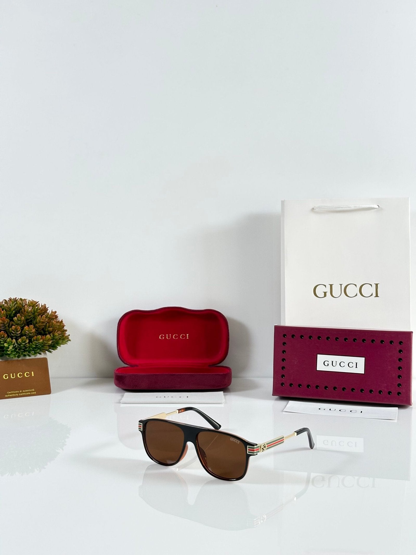 GG 2837 Gold Brown