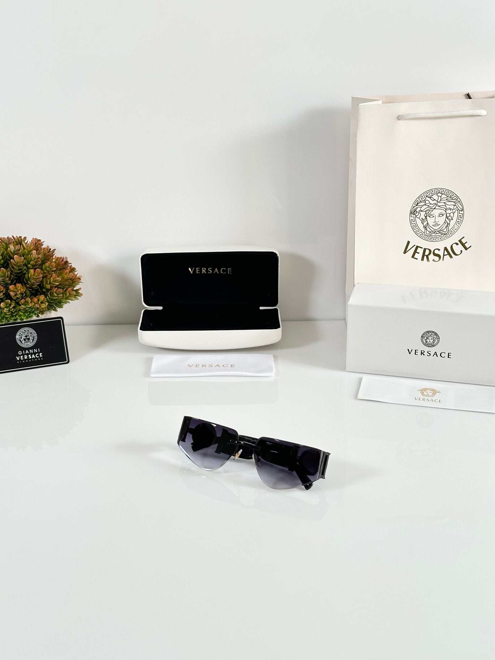 Versace 6773 Black DC