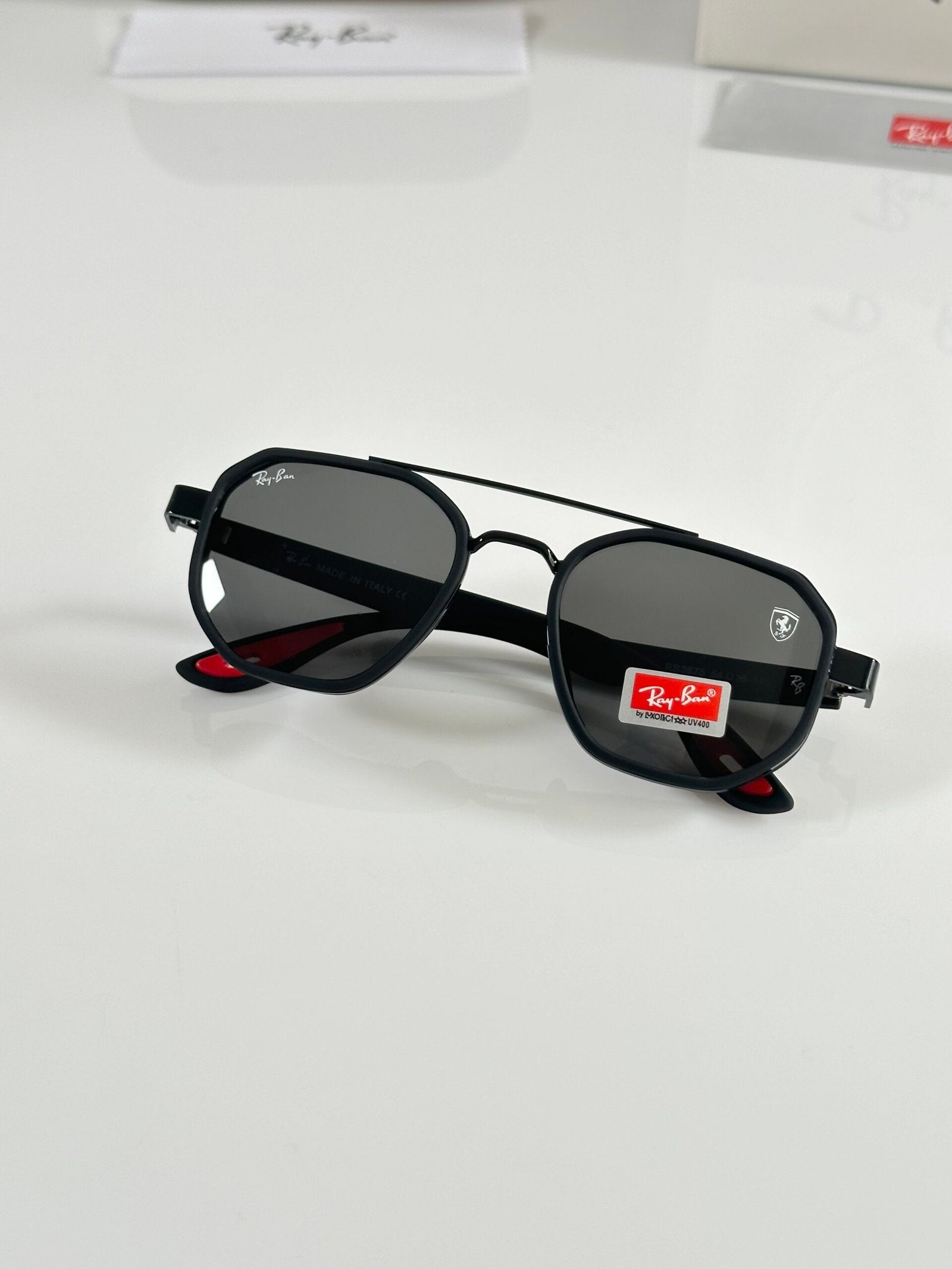 RB 3160 Black