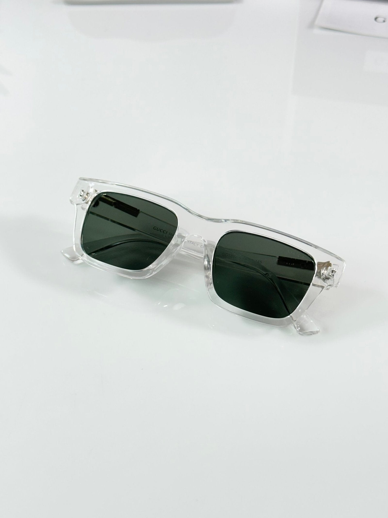 GG_1862_Water_Green