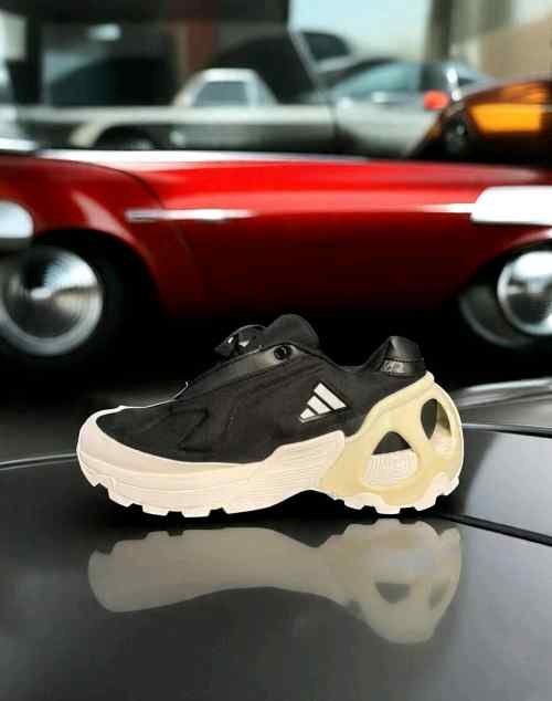 adidasss wonder edge runner black beige white 2025