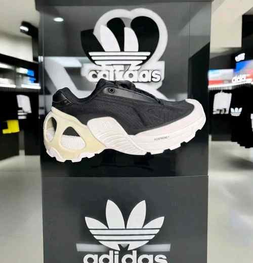 adidasss wonder edge runner black beige white 2025