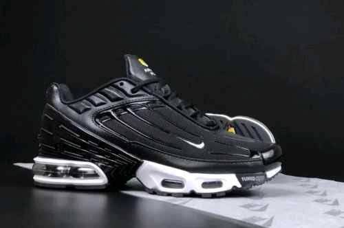 NIKEE AIRMAX PLUS 3 TN BLACK WHITE