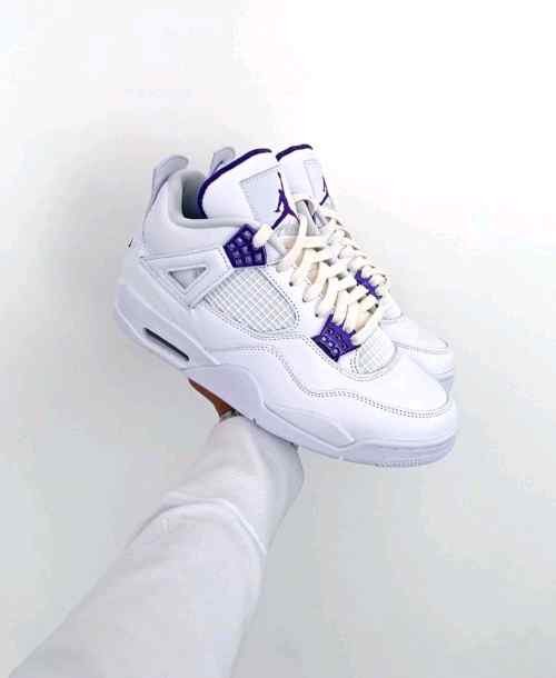 nikee JORDAN RETRO 4 METALLIC PURPLE