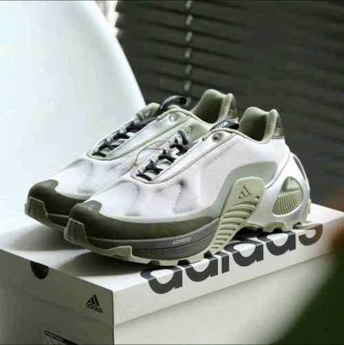 Adiddas Wonder Runner Green