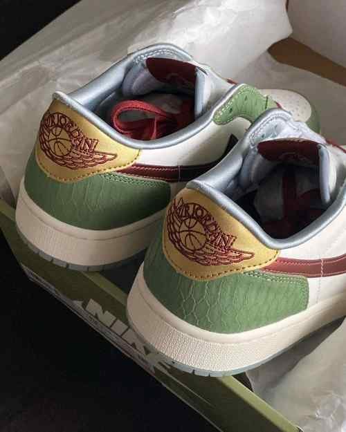 nikee Air Jordan 1 Retro Low OG GS Year of the Dragon with og box
