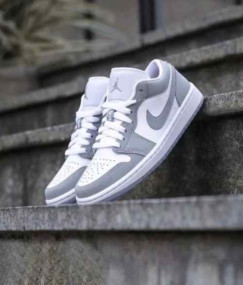 nikee Jordan Retro 1 Low WOLF GREY