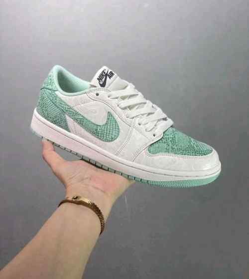 Nikee Air Jordan 1 Low Year of the Snake with og box