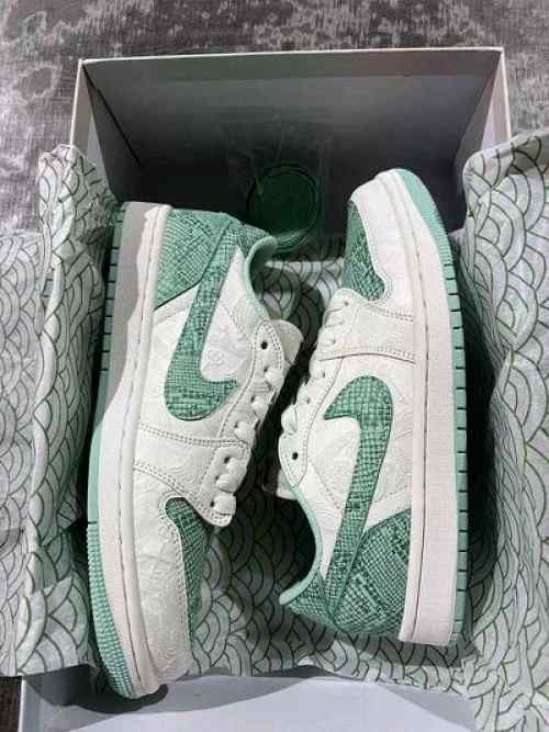 Nikee Air Jordan 1 Low Year of the Snake with og box