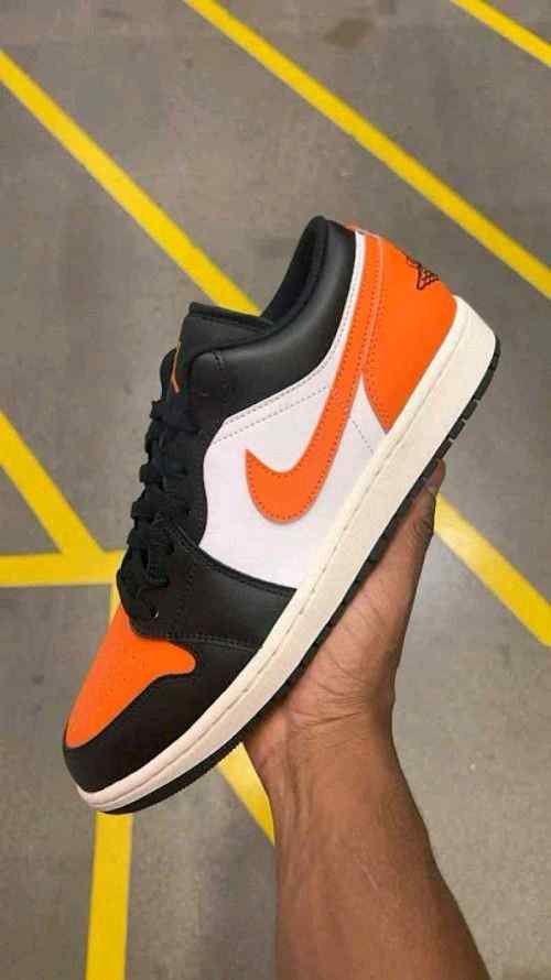 NIKEE AIR JORDAN LOW ALTERNATE SHATTERED BACKBOARD