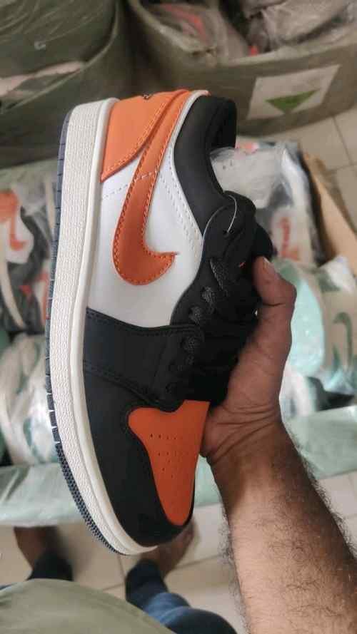 NIKEE AIR JORDAN LOW ALTERNATE SHATTERED BACKBOARD