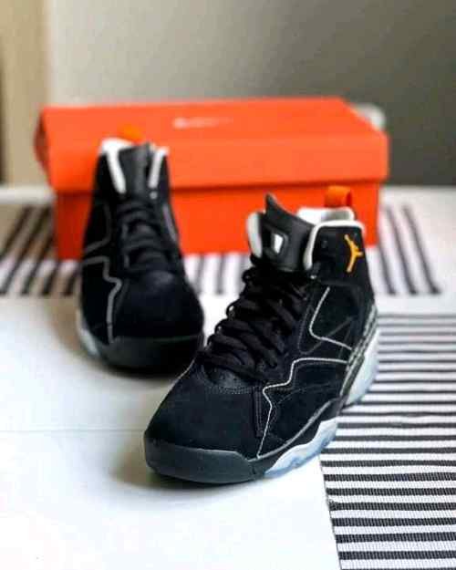 Nikee Retro 6 Jumpman MVP Paris