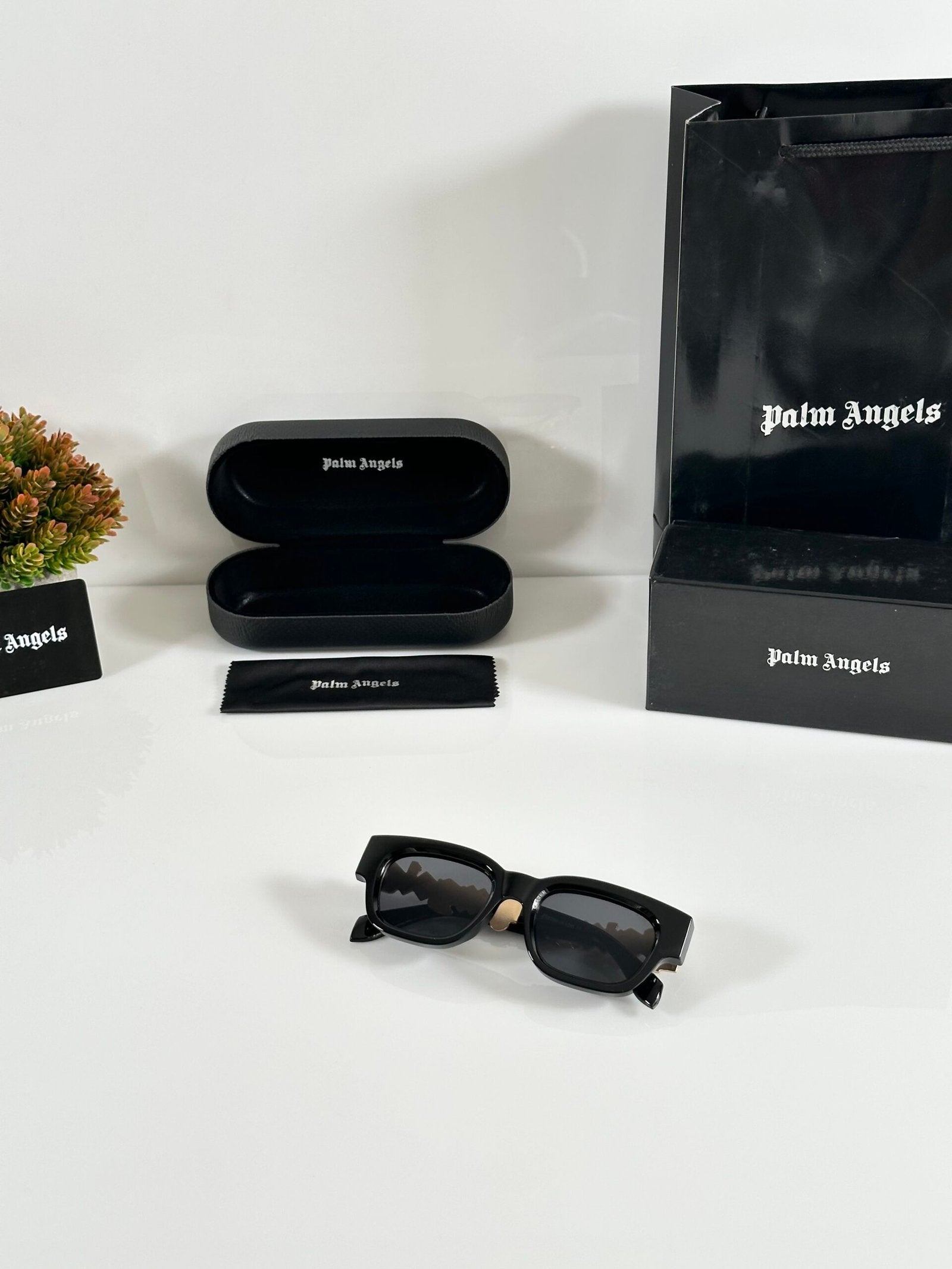 Palm angel 3351 Black