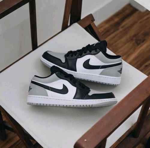 Nikee Air jordan retro 1 low shadow toe