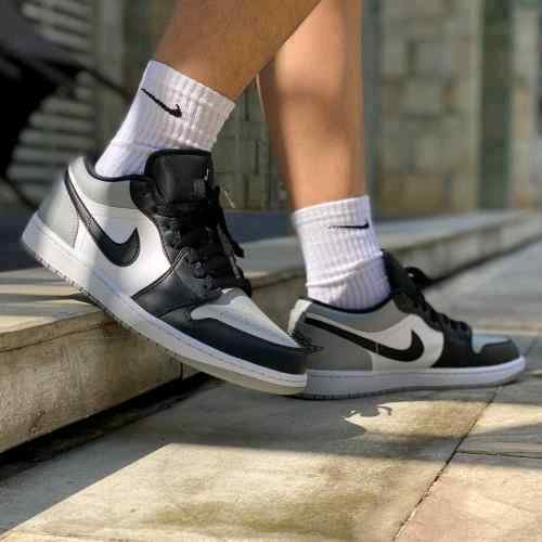 Nikee Air jordan retro 1 low shadow toe