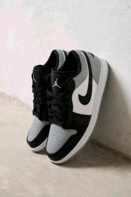 Nikee Air jordan retro 1 low shadow toe