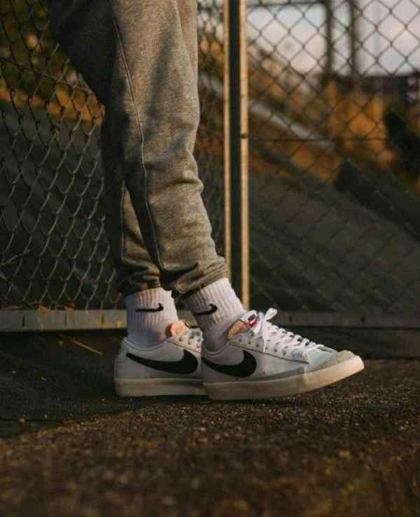 nikee Blazer 77 Low Vintage White-black