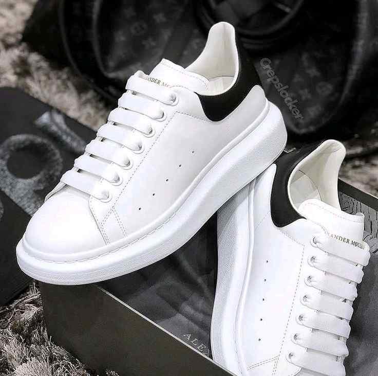 Alexander MCQueen White-Black full accessories