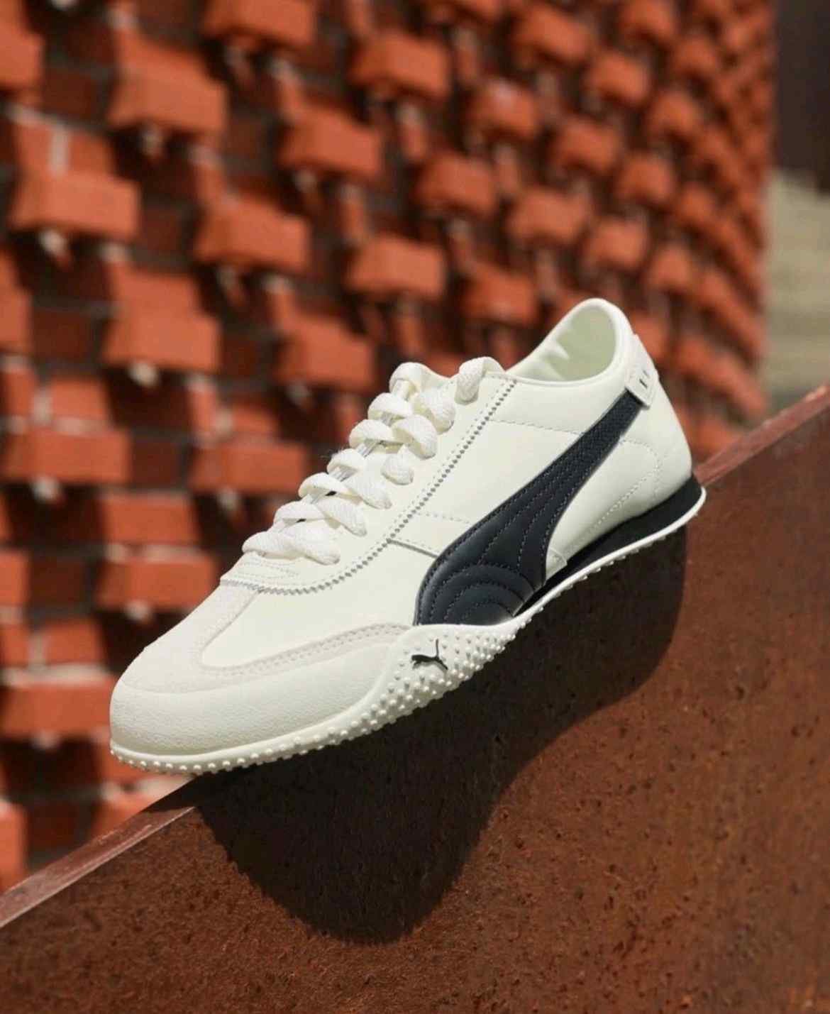 Pumaa Bella UT White Black