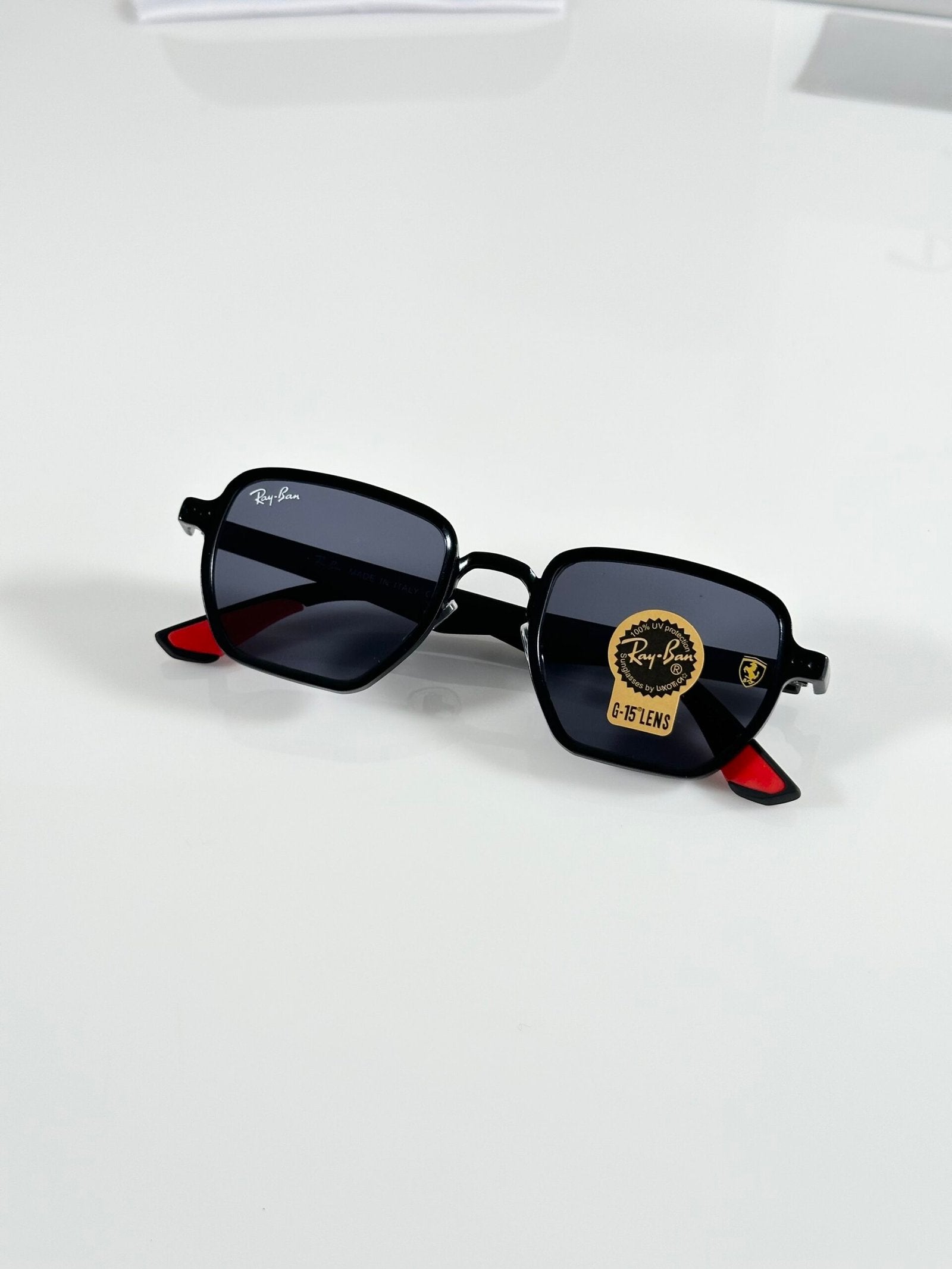 RB 08 Black