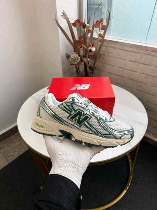New balancee 740 Trainers White Marsh Green