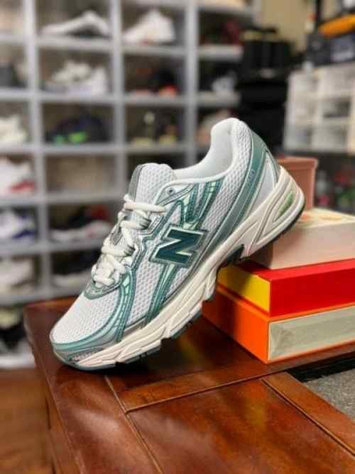 New balancee 740 Trainers White Marsh Green