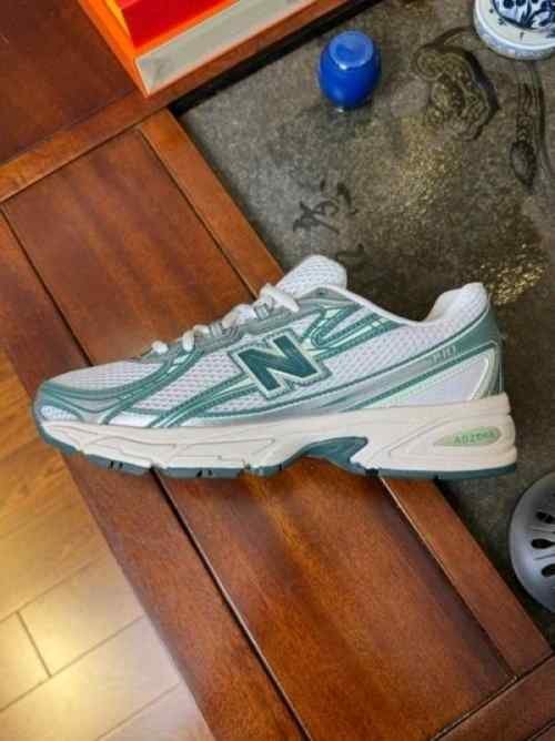 New balancee 740 Trainers White Marsh Green