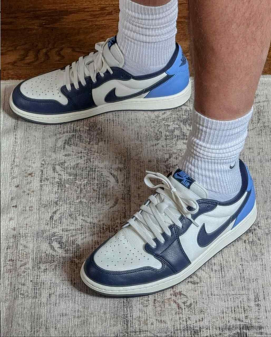 Nikee Air Jordan retro 1 Low OG Obsidian UNC