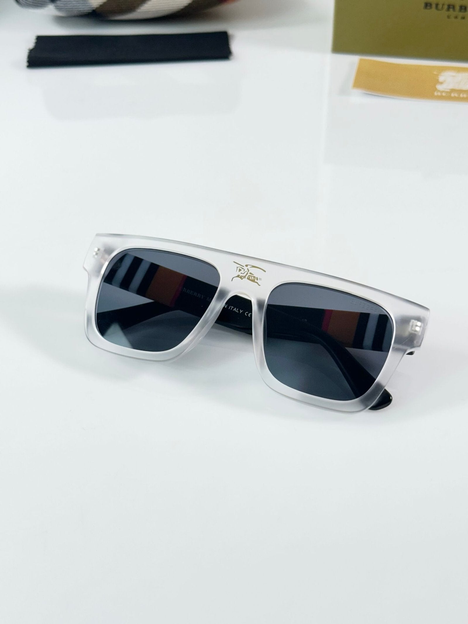 BB 4649 Ice Black