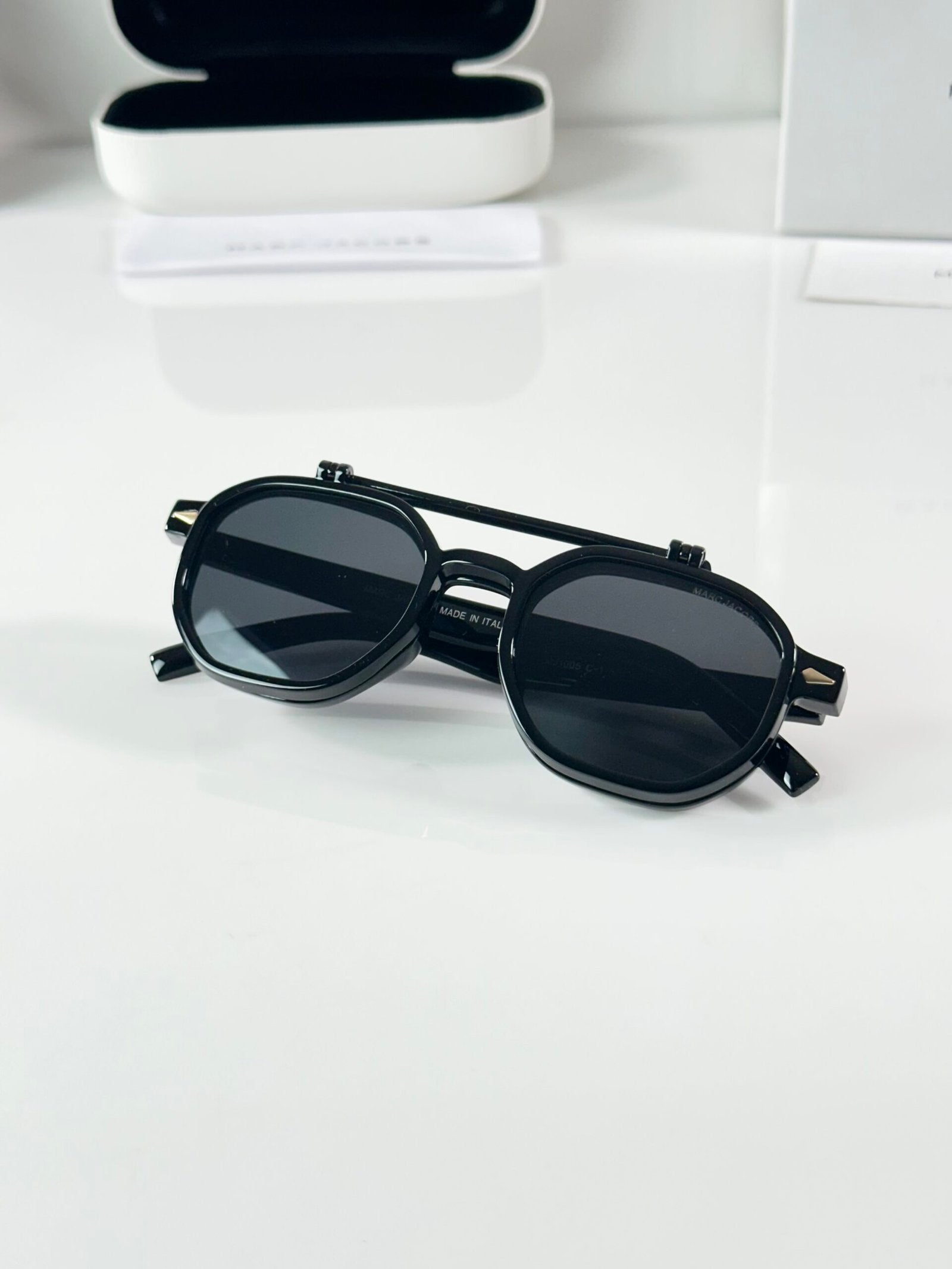 Marc Jacobs 1005 Flip Shine Black