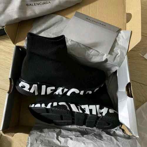 Balenciagaa Speed Runners Graffi black