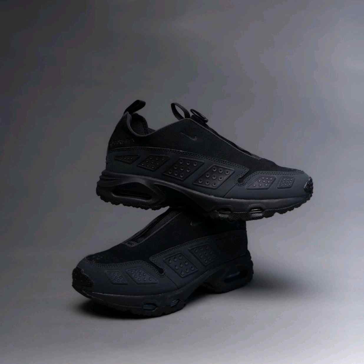 Nikeee AirMax SNDR GORE TEX Dark Smoke Grey