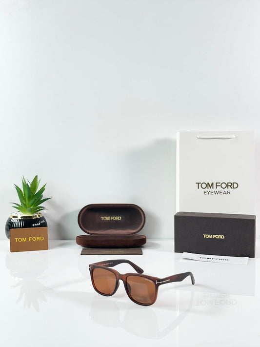 TOM 0775 Brown