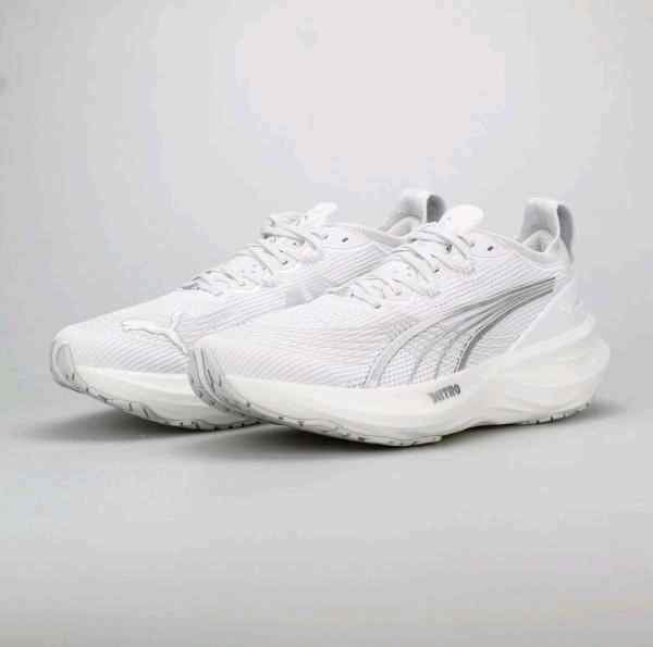 Pumaa ForeverRun NITRO white running shoes
