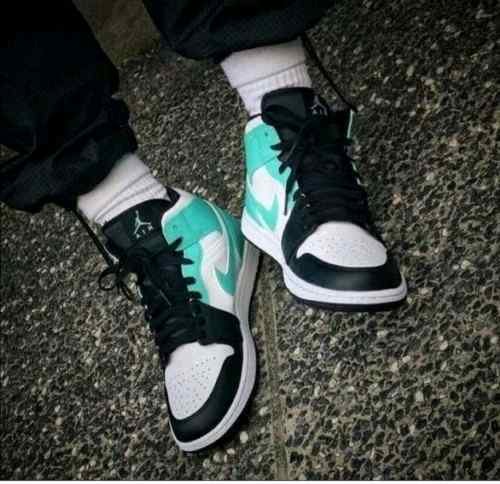jordan retro 1 tropical twist LGLOO SALE